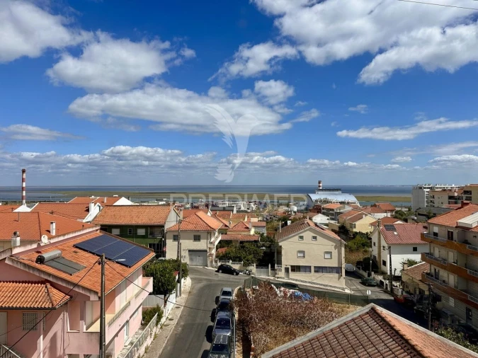 Prédio para Venda em Póvoa de Santa Iria e Forte da Casa Foto 2