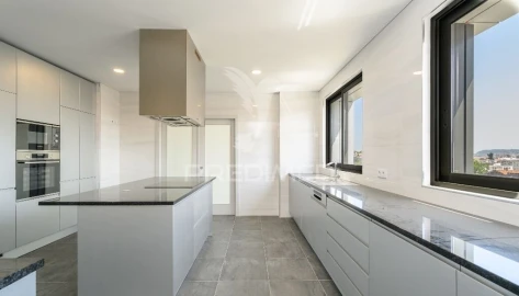 Apartamento T4 para Venda em Cedofeita, Santo Ildefonso, Sé, Miragaia, São Nicolau e Vitória