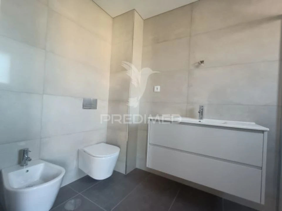 Apartamento T3 para Venda em Cedofeita, Santo Ildefonso, Sé, Miragaia, São Nicolau e Vitória Foto 8