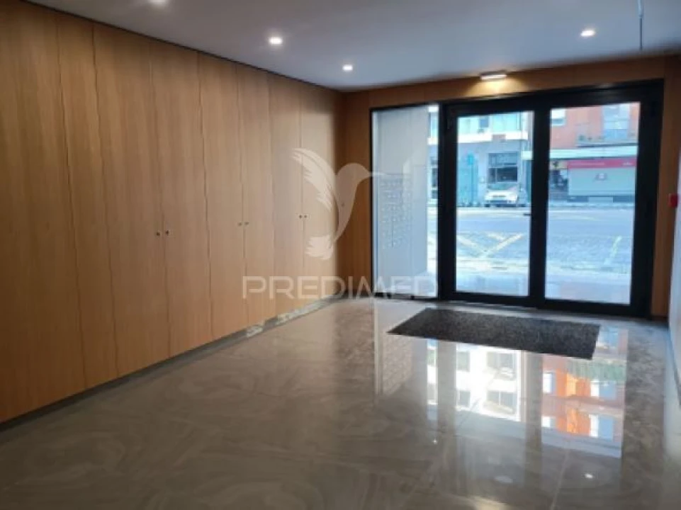 Apartamento T3 para Venda em Cedofeita, Santo Ildefonso, Sé, Miragaia, São Nicolau e Vitória Foto 8