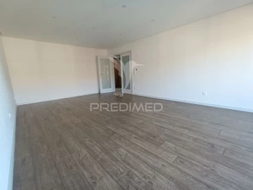 Apartamento T3 para Venda em Cedofeita, Santo Ildefonso, Sé, Miragaia, São Nicolau e Vitória