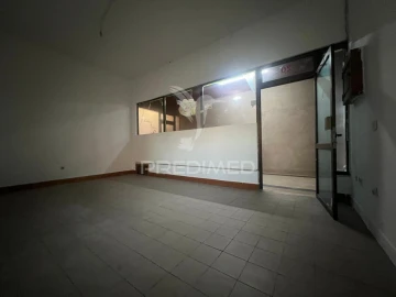 Loja para Venda em Braga (Maximinos, Sé e Cividade)