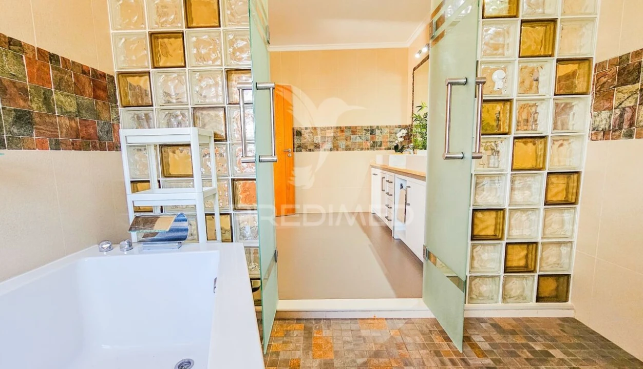 Moradia T5 para Venda em Conceição e Estoi Foto 27