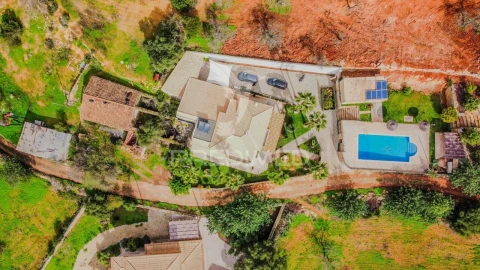 Moradia T5 para Venda em Conceição e Estoi