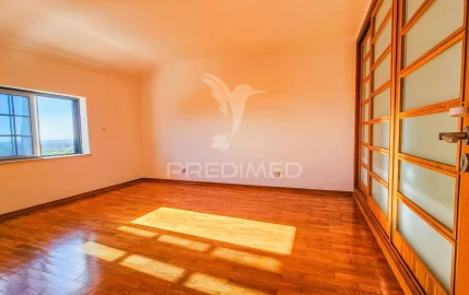 Moradia T5 para Venda em Conceição e Estoi