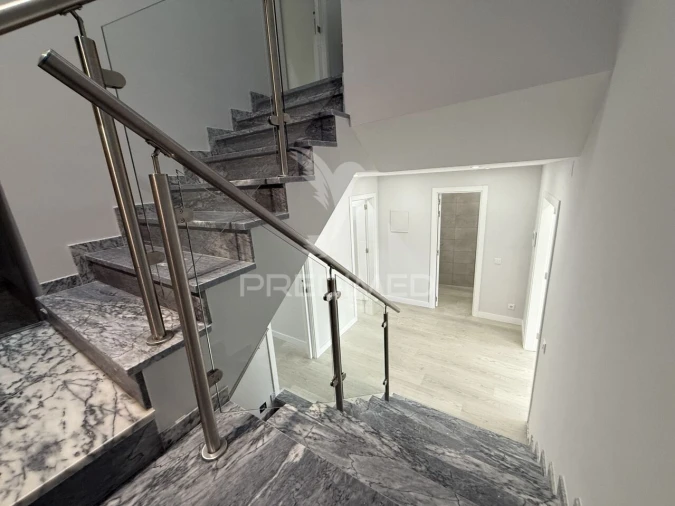 Moradia T3 para Venda em Estômbar e Parchal Foto 18