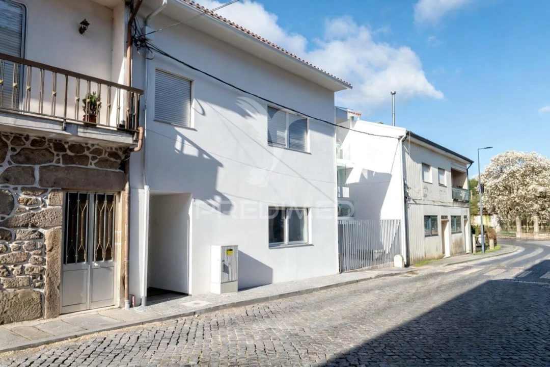 Apartamento T1 para Venda em Amares e Figueiredo Foto 26