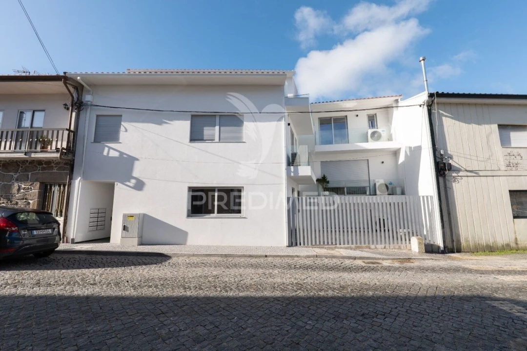 Apartamento T1 para Venda em Amares e Figueiredo Foto 27