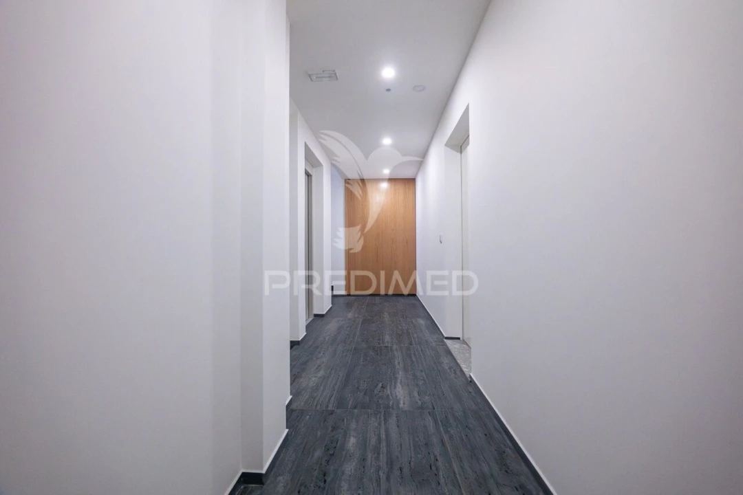 Apartamento T1 para Venda em Amares e Figueiredo Foto 15