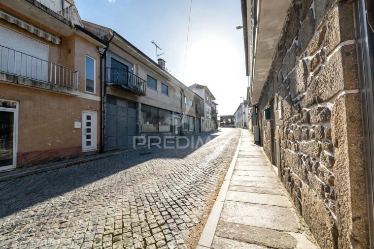 Apartamento T1 para Venda em Amares e Figueiredo Foto 28