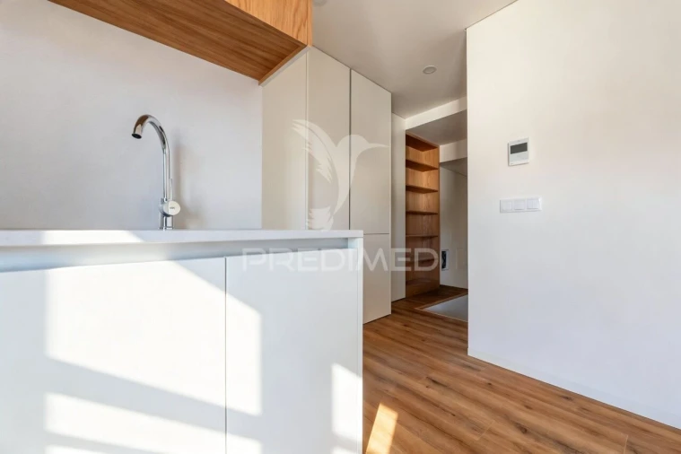 Apartamento T1 para Venda em Amares e Figueiredo Foto 5