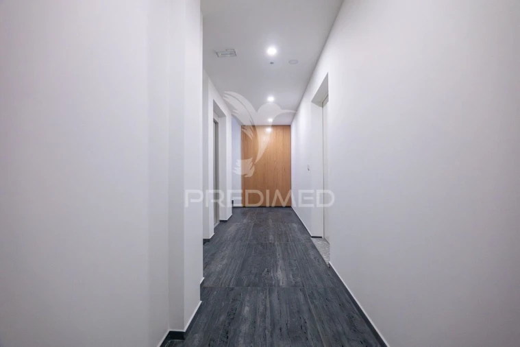 Apartamento T1 para Venda em Amares e Figueiredo Foto 15