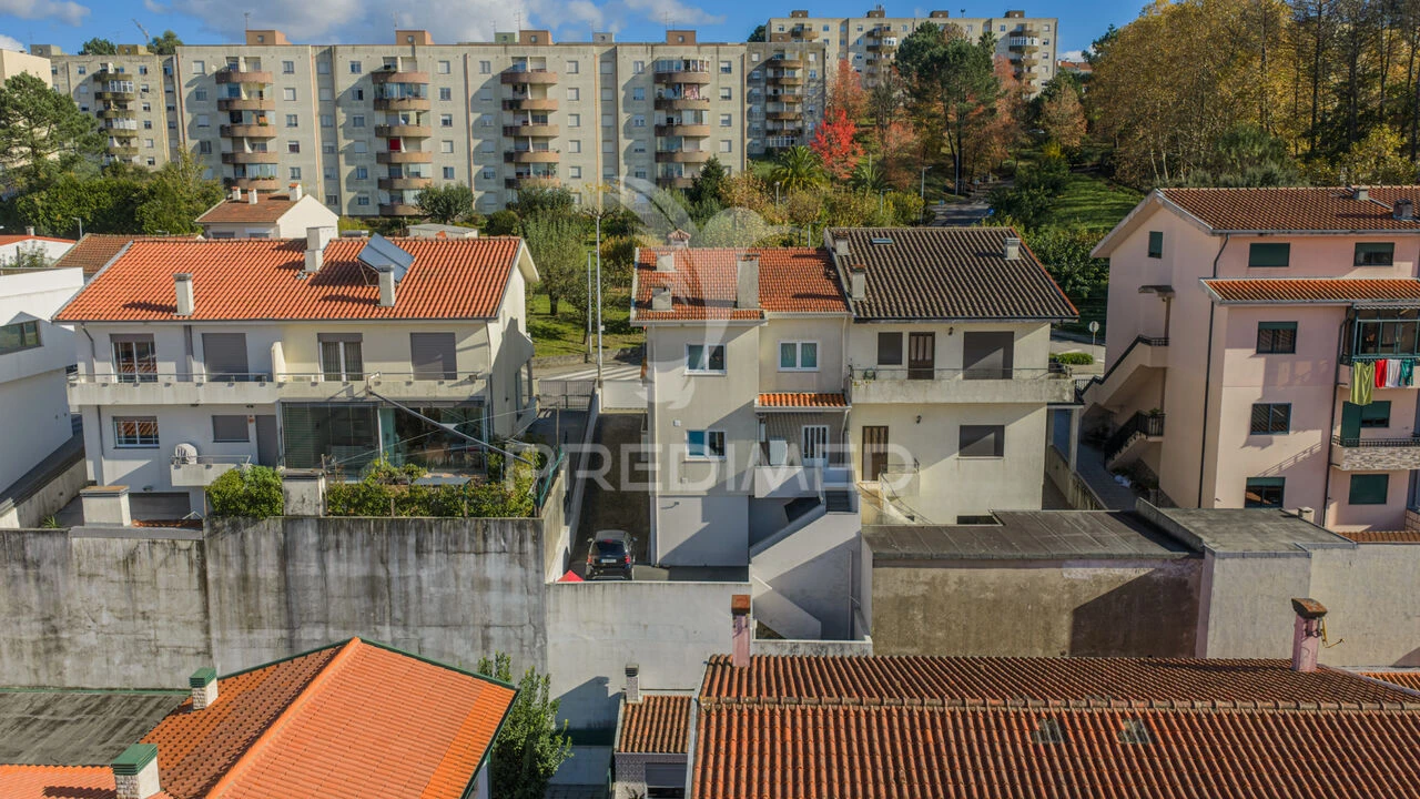 Moradia T3 para Venda em Fânzeres e São Pedro da Cova Foto 3