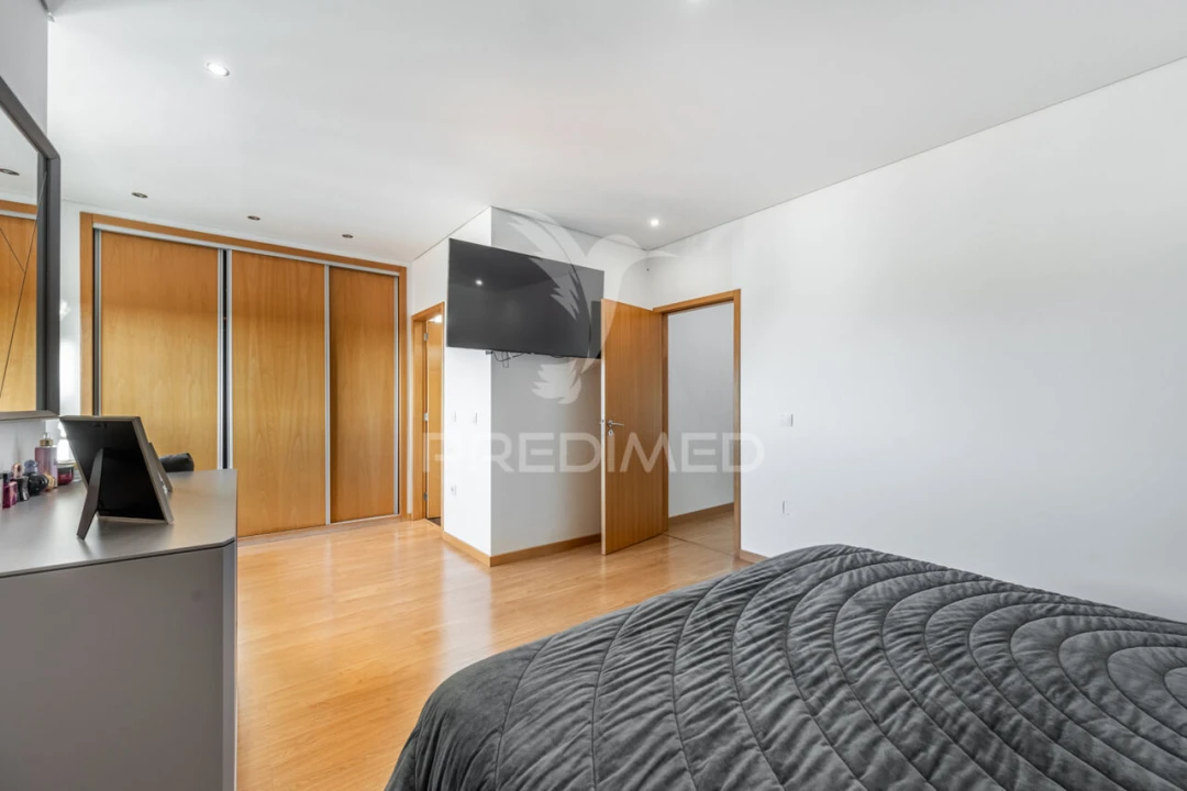 Moradia T3 para Venda em Fânzeres e São Pedro da Cova Foto 15