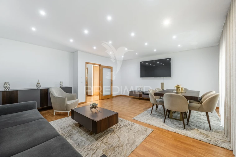 Moradia T3 para Venda em Fânzeres e São Pedro da Cova Foto 7