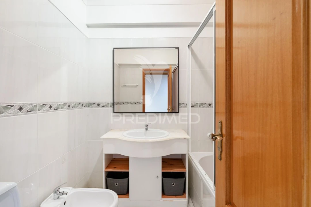 Apartamento T3 para Venda em Póvoa de Santa Iria e Forte da Casa Foto 20