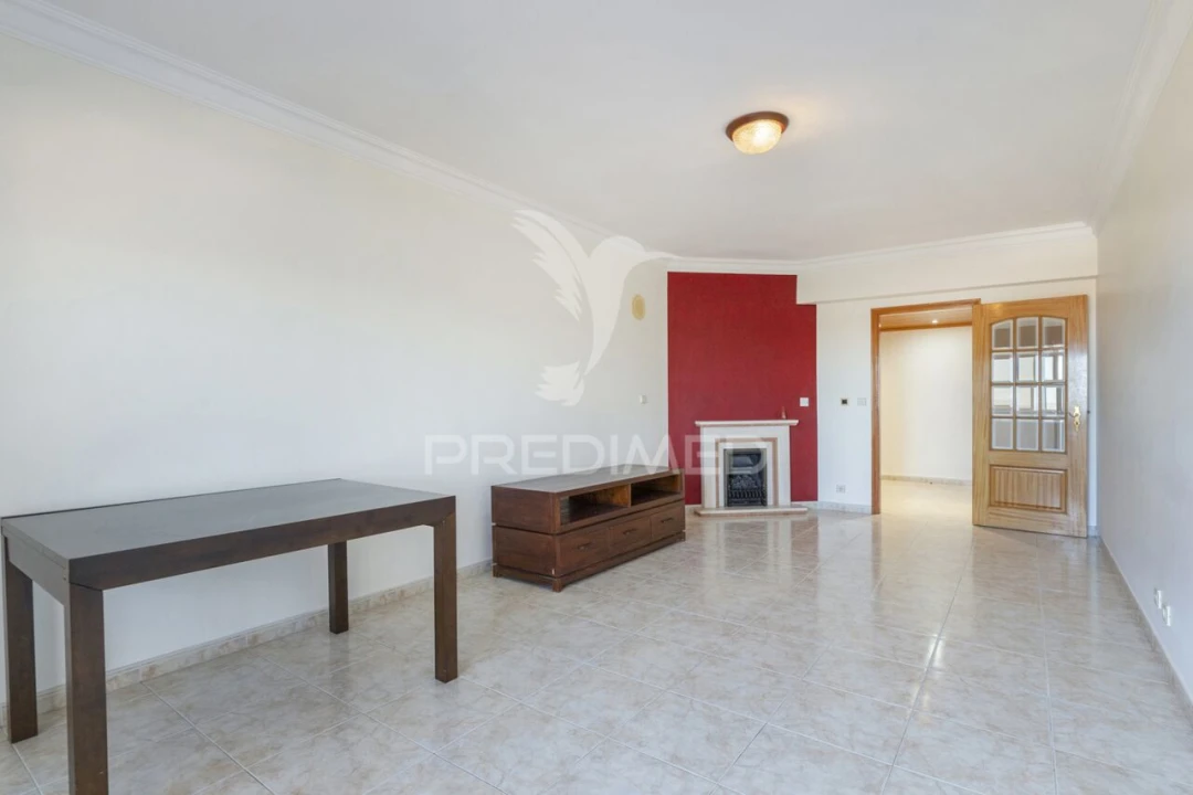 Apartamento T3 para Venda em Póvoa de Santa Iria e Forte da Casa Foto 11