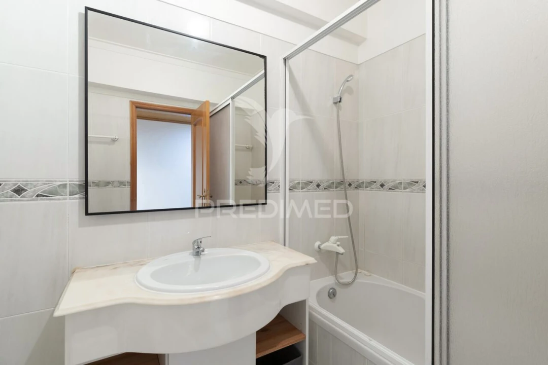 Apartamento T3 para Venda em Póvoa de Santa Iria e Forte da Casa Foto 21