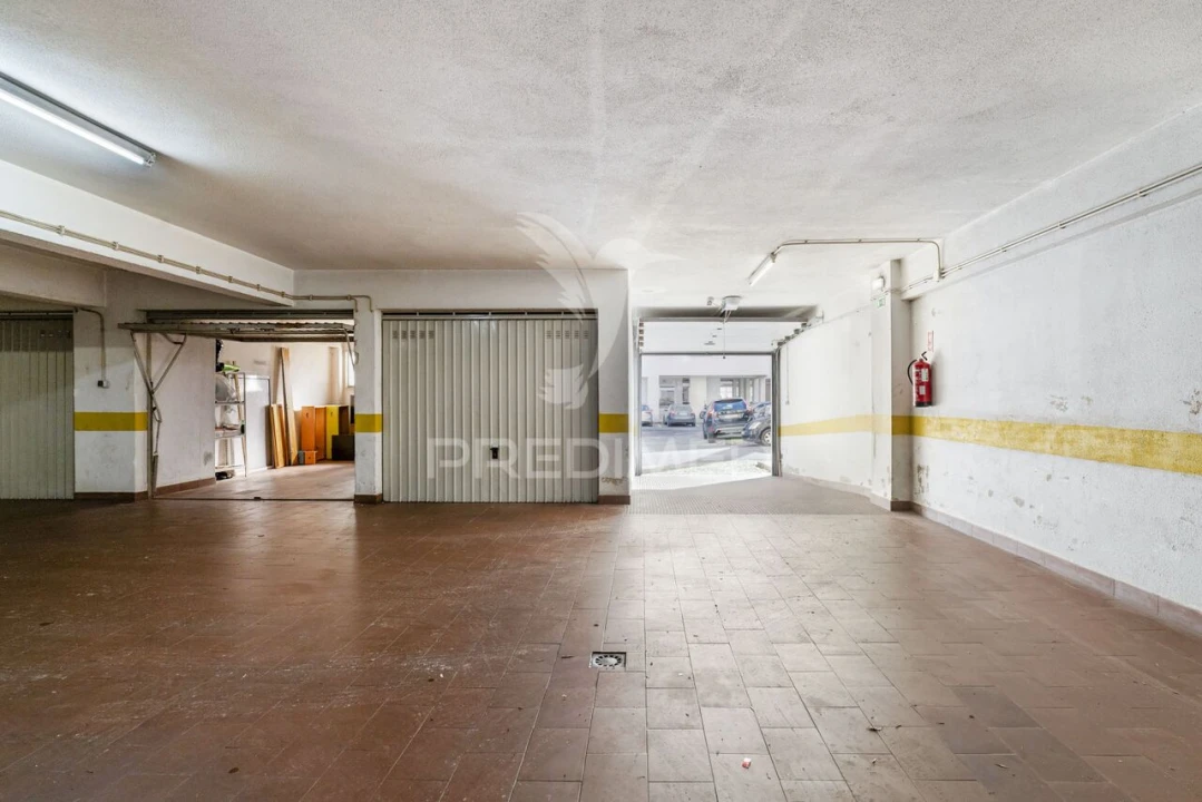 Apartamento T3 para Venda em Póvoa de Santa Iria e Forte da Casa Foto 34