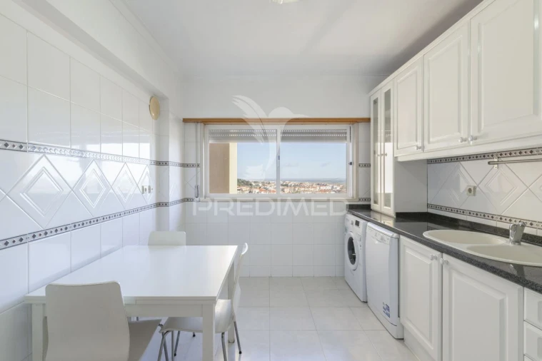 Apartamento T3 para Venda em Póvoa de Santa Iria e Forte da Casa Foto 16