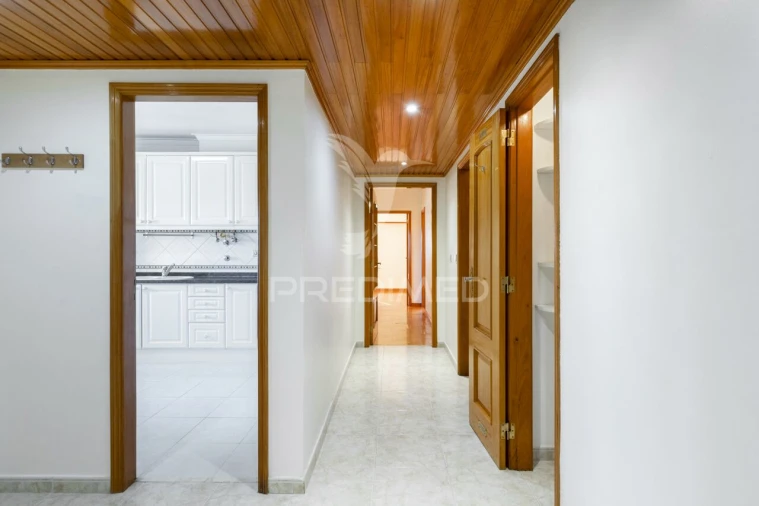 Apartamento T3 para Venda em Póvoa de Santa Iria e Forte da Casa Foto 18