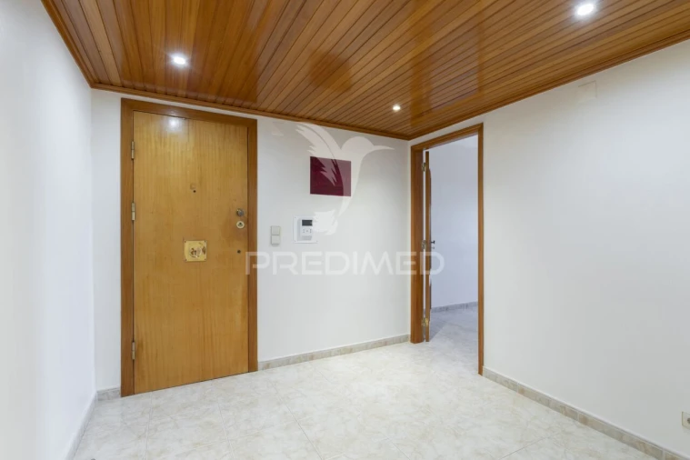 Apartamento T3 para Venda em Póvoa de Santa Iria e Forte da Casa Foto 13