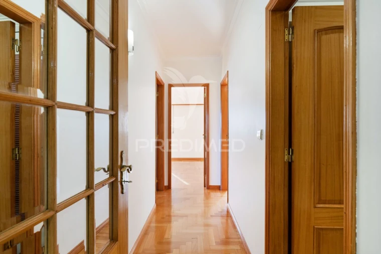 Apartamento T3 para Venda em Póvoa de Santa Iria e Forte da Casa Foto 22