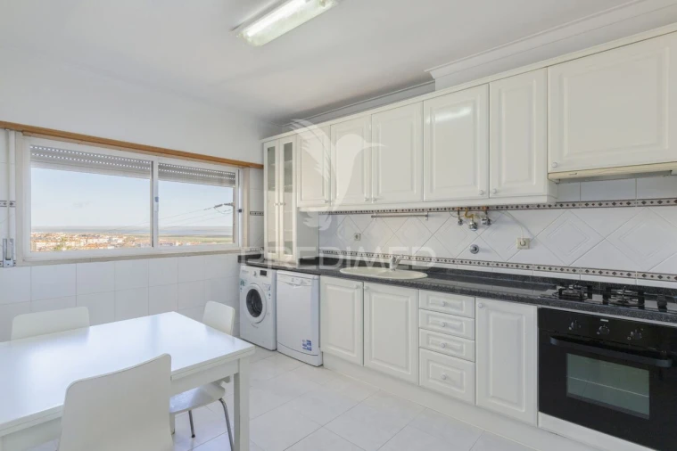 Apartamento T3 para Venda em Póvoa de Santa Iria e Forte da Casa Foto 15
