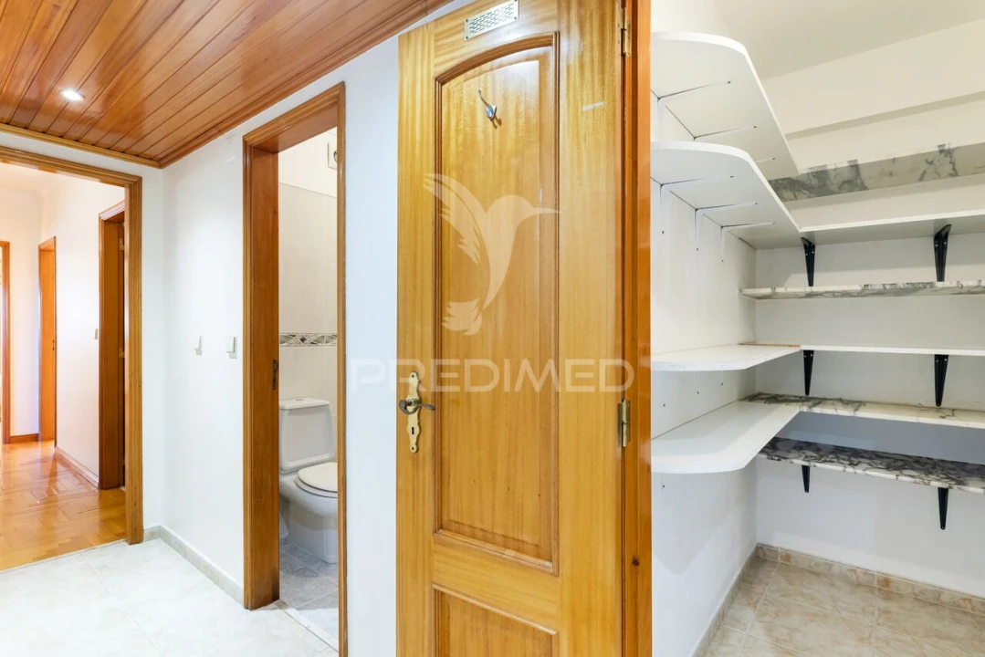 Apartamento T3 para Venda em Póvoa de Santa Iria e Forte da Casa Foto 19