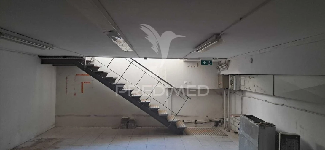 Loja para Arrendamento em Cedofeita, Santo Ildefonso, Sé, Miragaia, São Nicolau e Vitória Foto 12