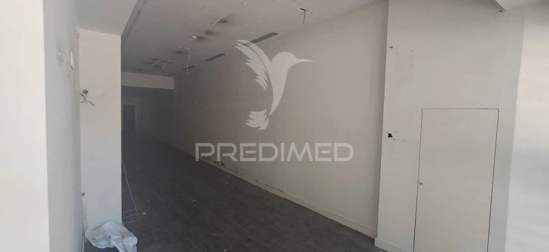 Loja para Arrendamento em Cedofeita, Santo Ildefonso, Sé, Miragaia, São Nicolau e Vitória Foto 4