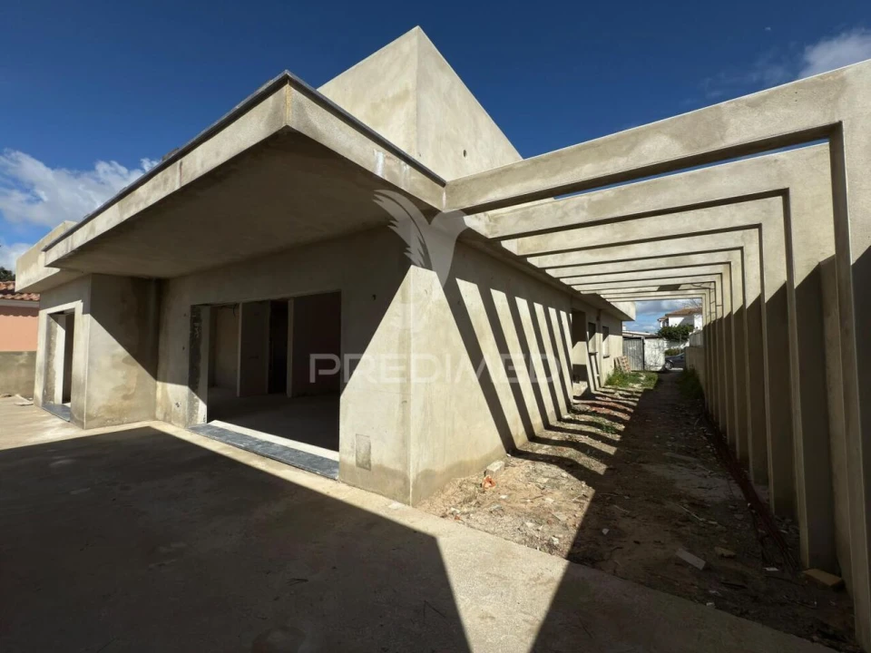 Moradia T5 para Venda em Azeitão (São Lourenço e São Simão) Foto 36