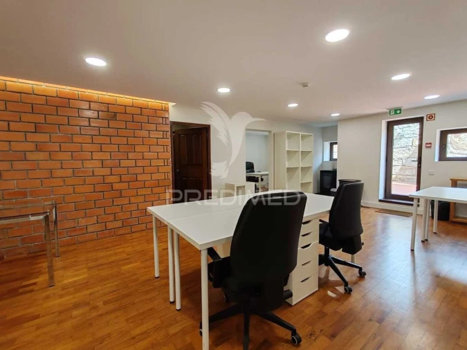 Escritório para Arrendamento em Aldoar, Foz do Douro e Nevogilde Foto 4