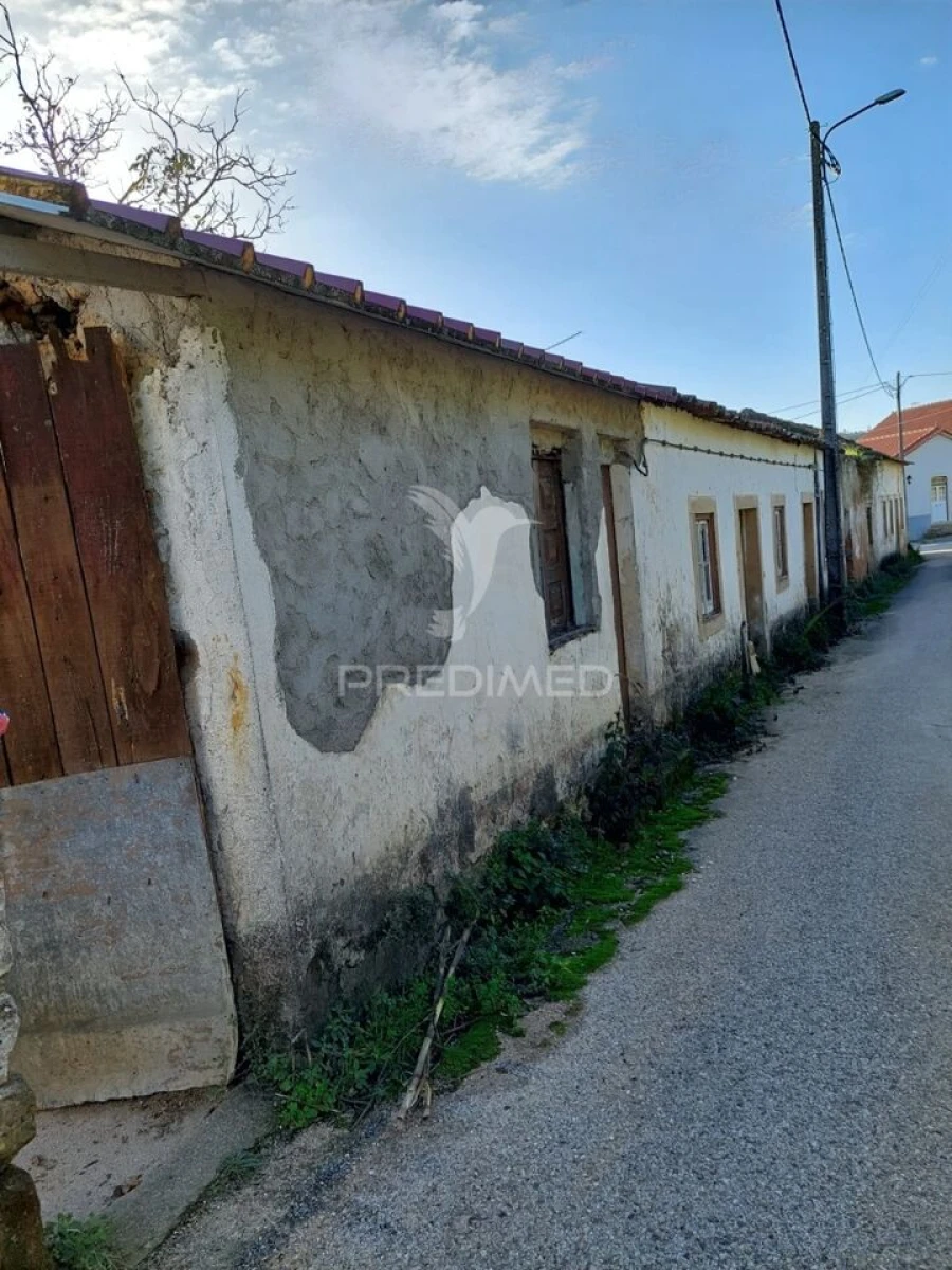 Moradia T3 para Venda em Areias e Pias Foto 3