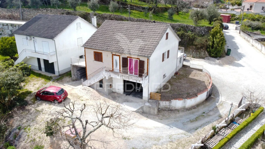 Moradia T3 para Venda em São Pedro e Santa Maria e Vila Boa do Mondego Foto 2