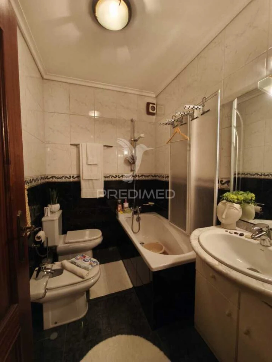 Apartamento T3 para Venda em Vagos e Santo António Foto 13