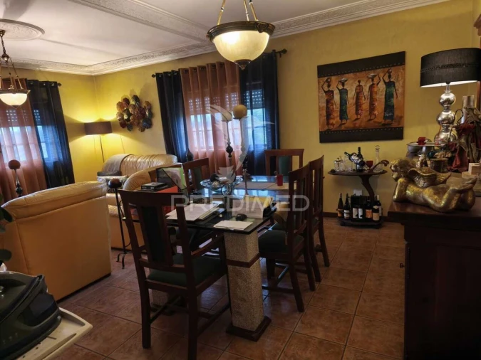 Apartamento T3 para Venda em Vagos e Santo António Foto 2