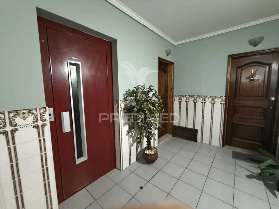 Apartamento T3 para Venda em Vagos e Santo António Foto 25