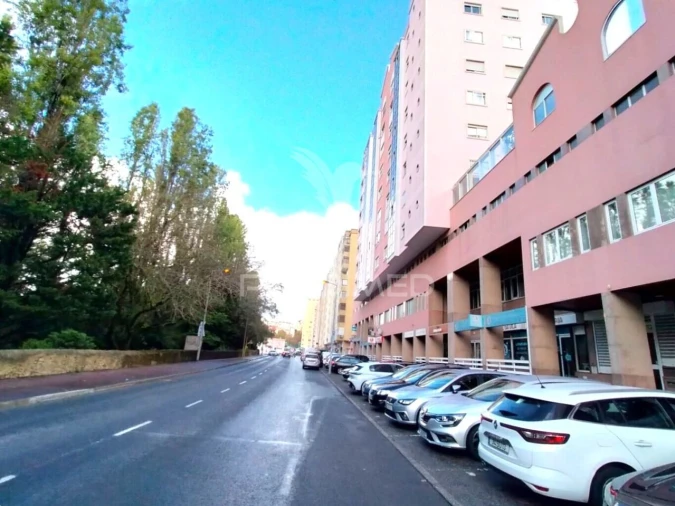 Loja para Venda em Queluz e Belas Foto 2