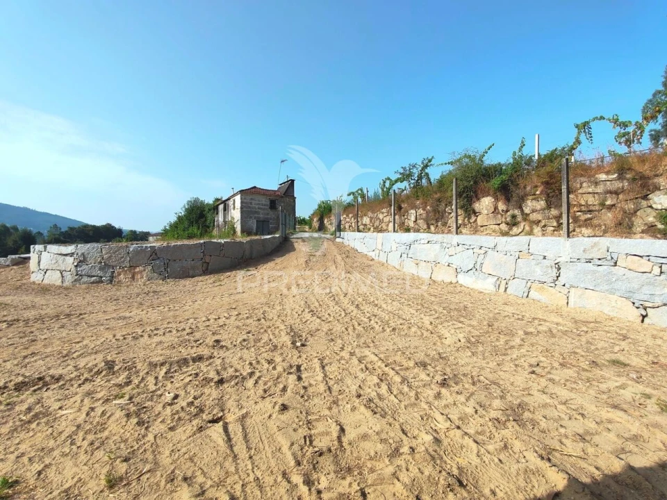 Quinta T0 para Venda em Sobrado e Bairros Foto 3