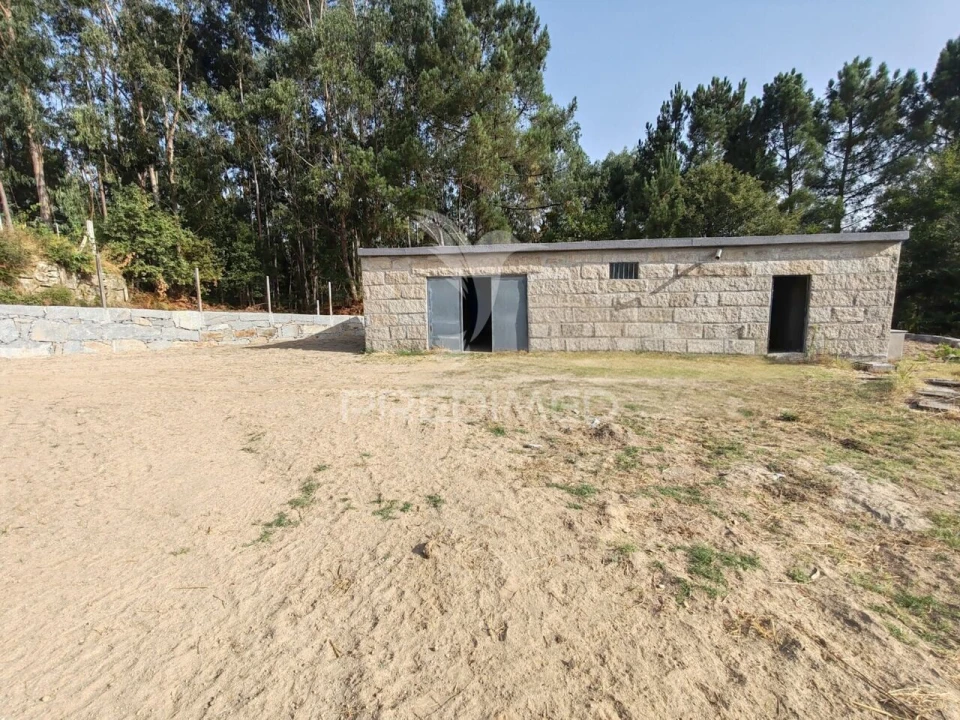 Quinta T0 para Venda em Sobrado e Bairros Foto 11