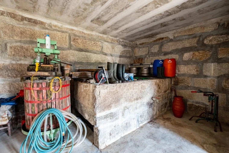 Quinta T0 para Venda em Sobrado e Bairros Foto 22