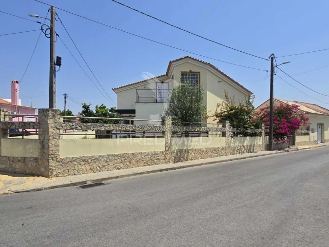 Moradia T3 para Venda em Grândola e Santa Margarida da Serra Foto 2