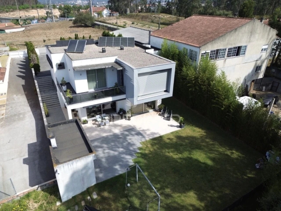 Moradia T4 para Venda em Marrazes e Barosa Foto 6