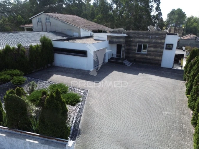 Moradia T4 para Venda em Marrazes e Barosa Foto 10