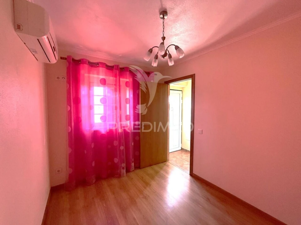 Moradia T4 para Venda em Casével e Vaqueiros Foto 27