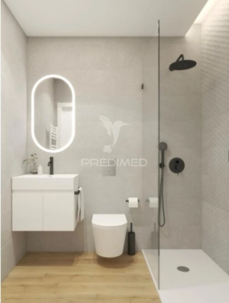 Apartamento T4 para Venda em Parceiros e Azoia Foto 16