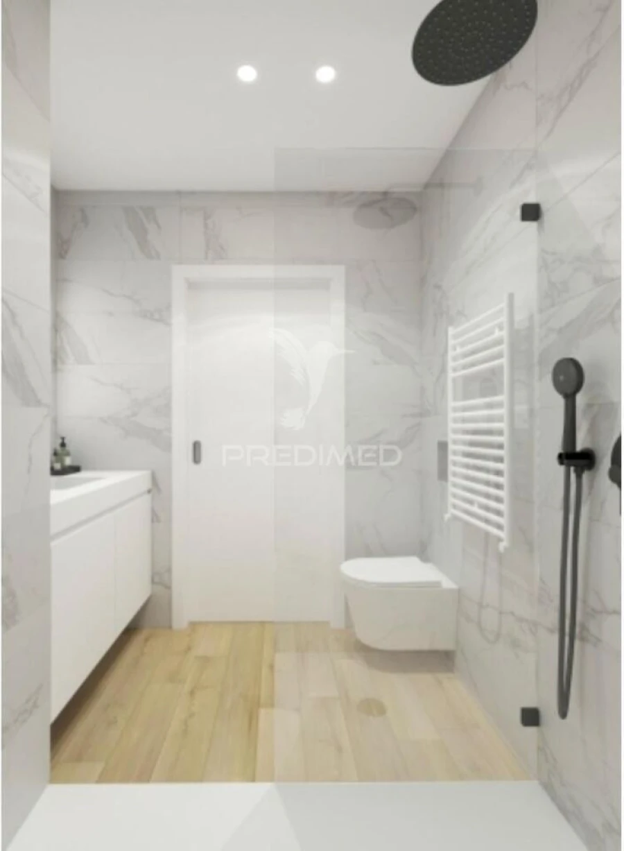 Apartamento T4 para Venda em Parceiros e Azoia Foto 22