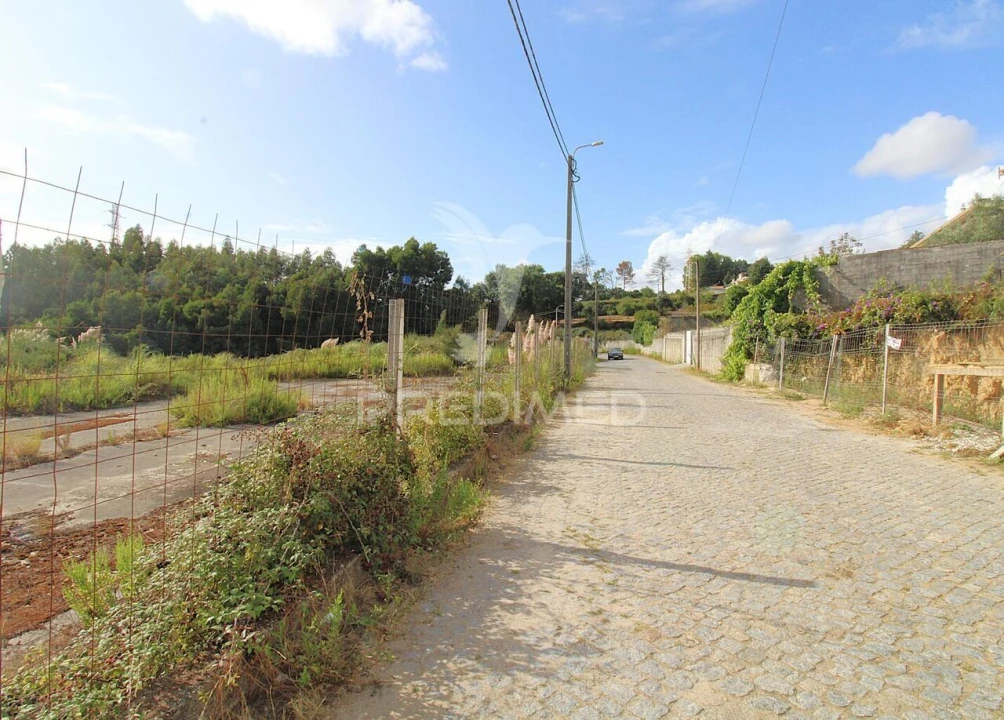 Terreno para Venda em Gondomar (São Cosme), Valbom e Jovim Foto 1