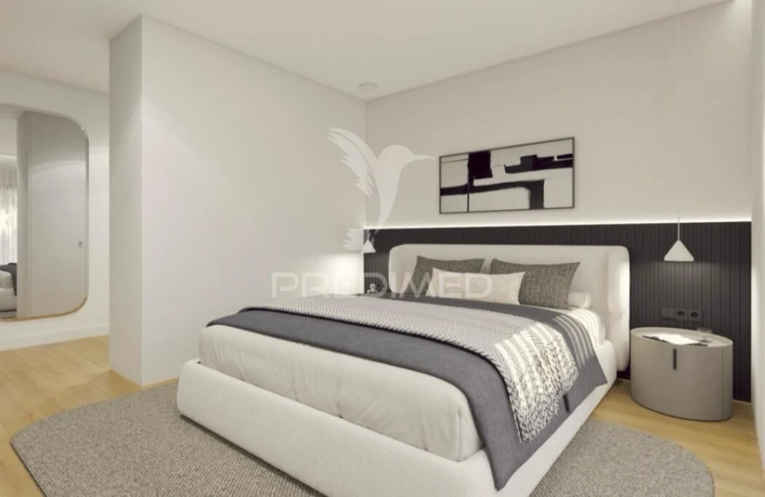 Apartamento T4 para Venda em Parceiros e Azoia Foto 20